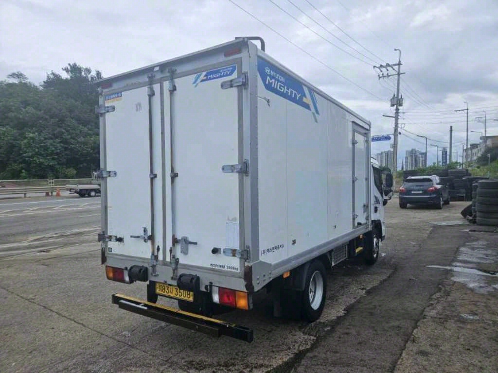 현대 올뉴마이티 2.5톤 냉동탑 3