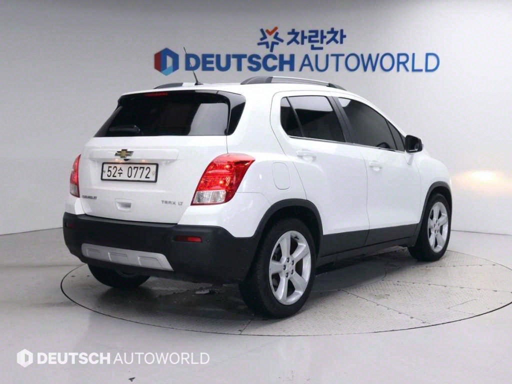 쉐보레 트랙스 디젤 1.6 LT 레더 패키지 사진 2/20