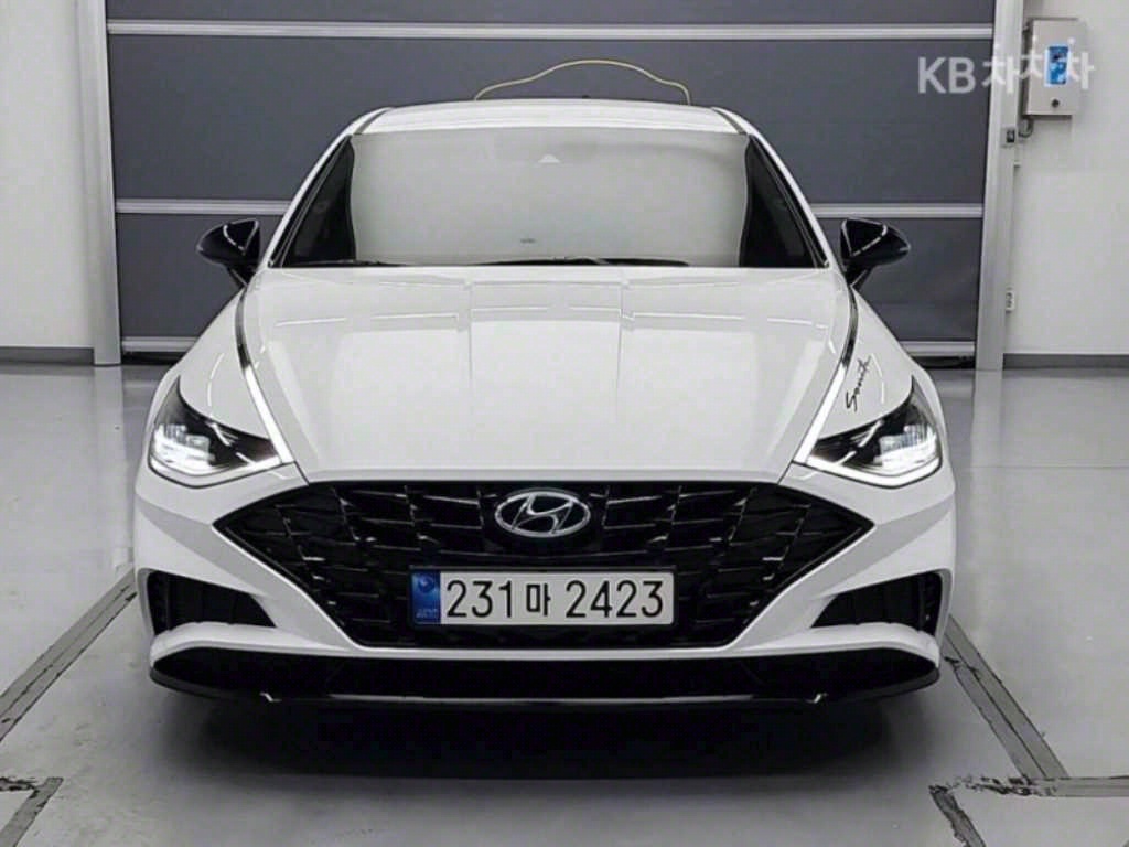 [현대] 쏘나타 (DN8) 1.6 터보 모던 연식:2022,미션:오토,주행거리:52,200km,연료:휘발유,색상:흰색