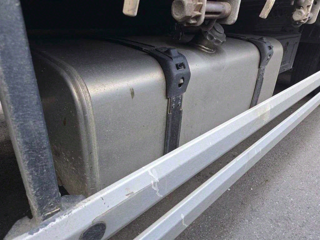 현대 메가트럭 카고 4.5톤 오토 9