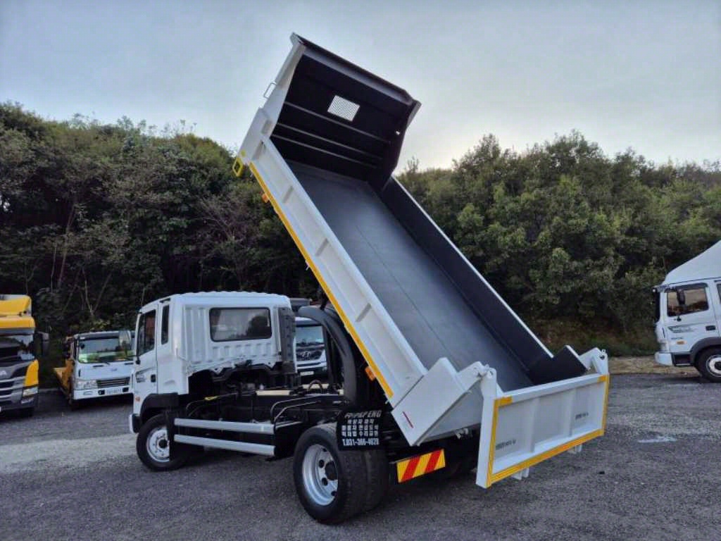 현대 메가트럭 화물덤프 5톤 11