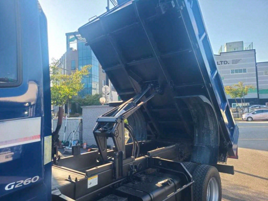 현대 메가트럭 화물덤프 5톤