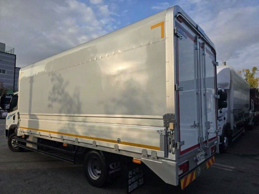 타타대우 더쎈 3.5톤 윙바디 5