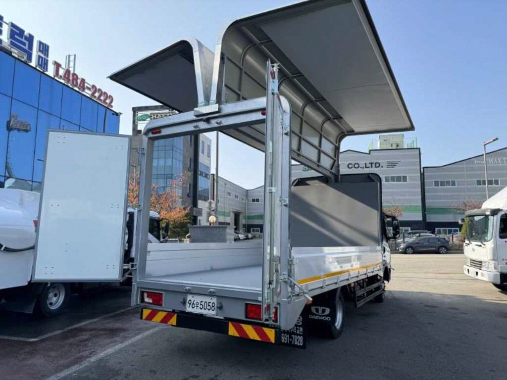 타타대우 더쎈 3.5톤 윙바디 7