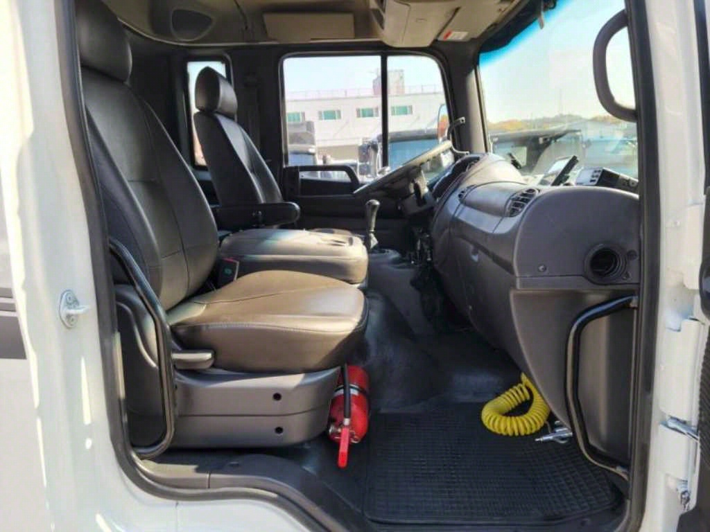 현대 메가트럭 단바리 카고 4.5톤 수동 11