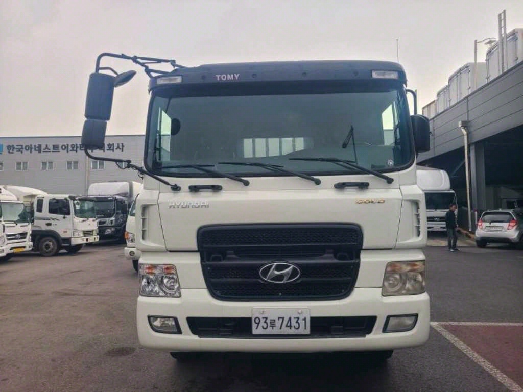 트라고 카고 13톤 수동