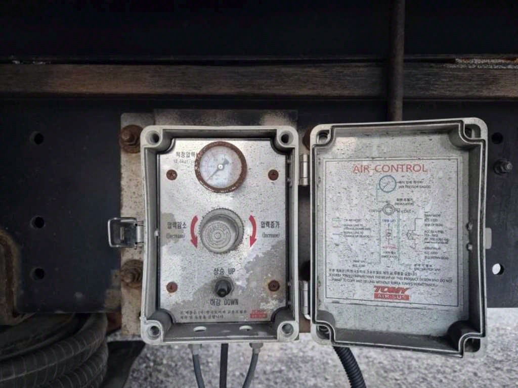 현대 메가트럭 윙바디 5톤 수동 9