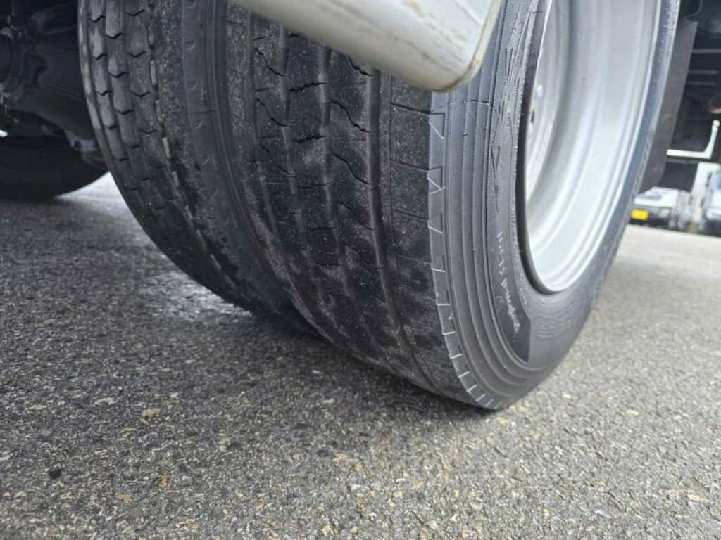 타타대우 더쎈 3.5톤 윙바디 18