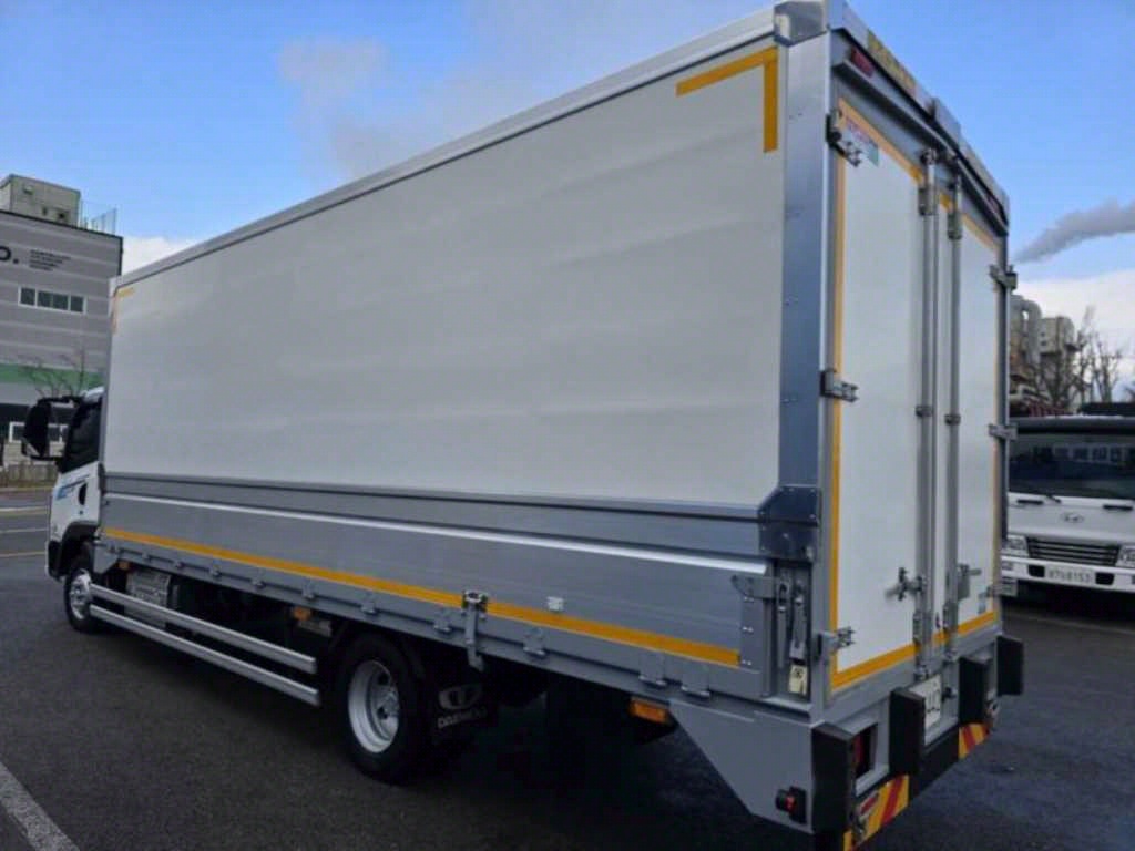 타타대우 더쎈 3.5톤 윙바디 5