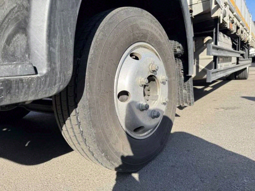 타타대우 더쎈 3.5톤 카고 11