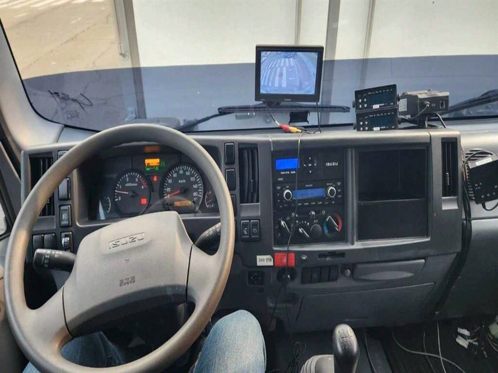 이스즈 엘프 3.5톤 냉동탑 9