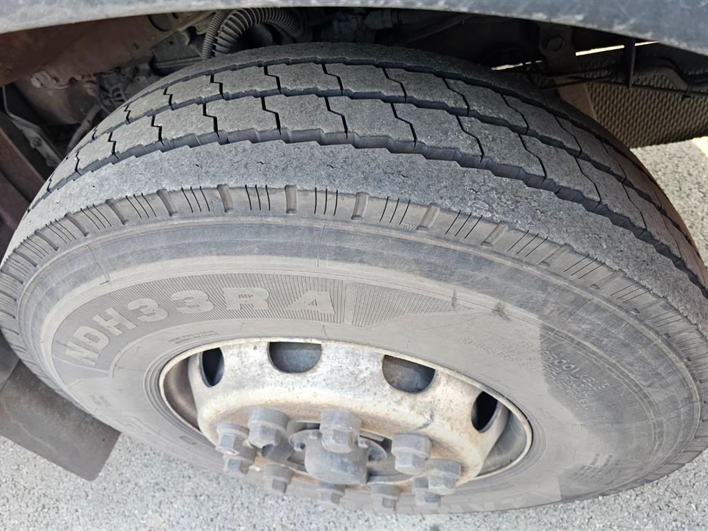 현대 뉴파워트럭 8.5톤 노면청소차 11