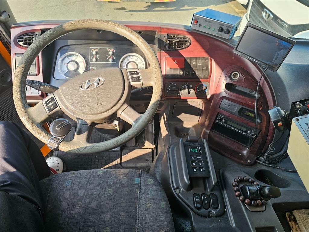 현대 뉴파워트럭 8.5톤 노면청소차 14