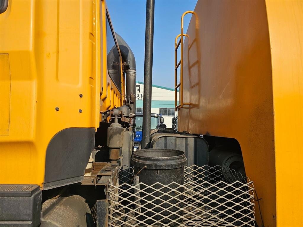 현대 뉴파워트럭 8.5톤 노면청소차 7