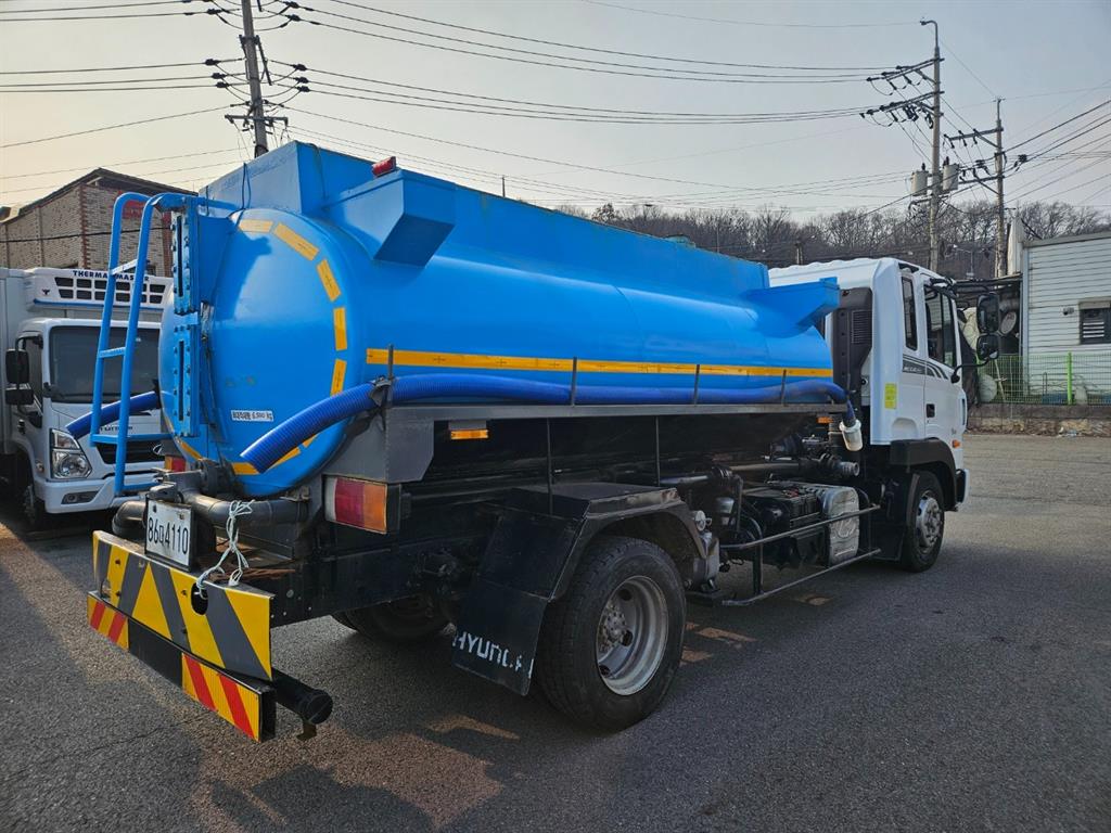 살수차 메가트럭 철탱크 6,500L 수동