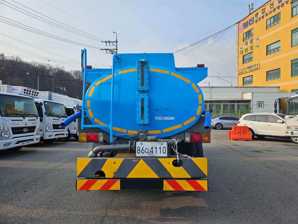 살수차 메가트럭 철탱크 6,500L 수동