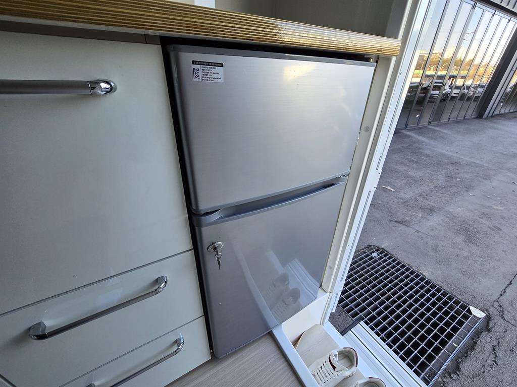 봉고3 캠핑트럭 인산철배터리 140A 130L 255W
