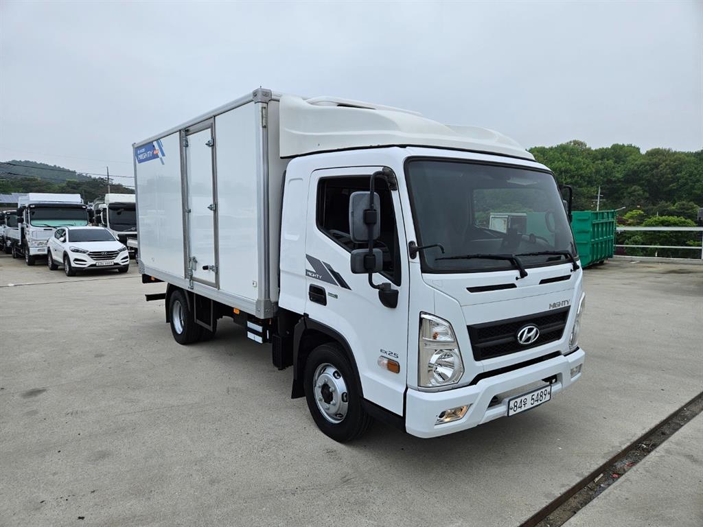 현대 올뉴마이티 2.5톤 냉동탑 1