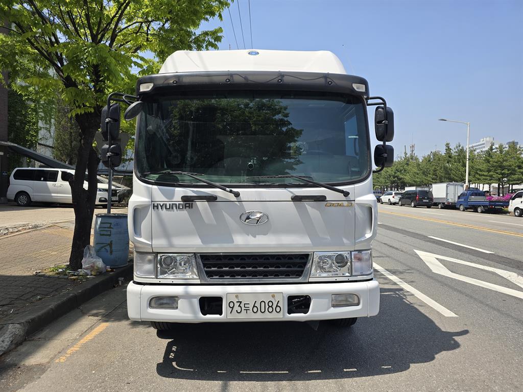 메가트럭 후축 카고 6.5톤 수동
