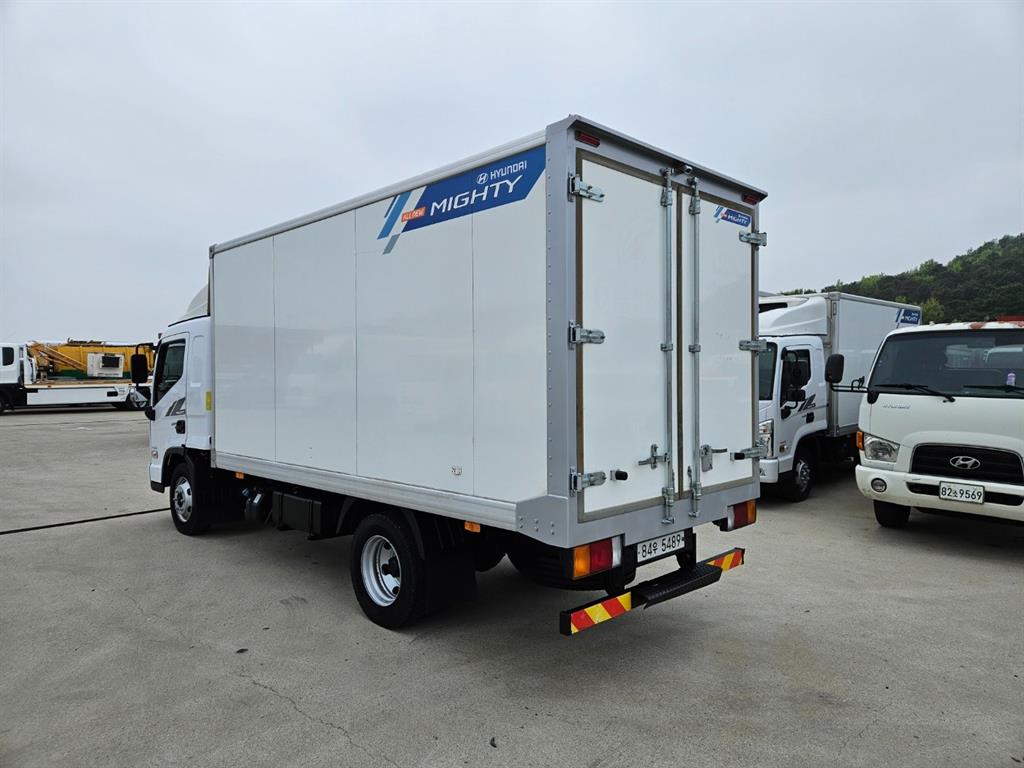 현대 올뉴마이티 2.5톤 냉동탑 4