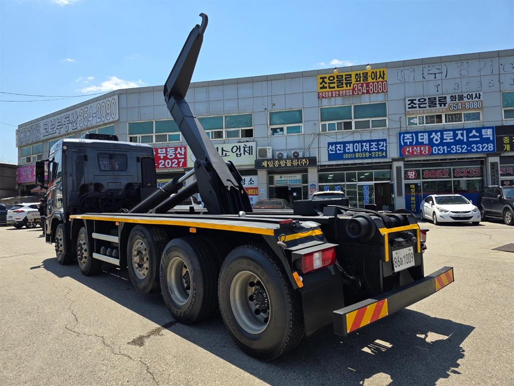 엑시언트 암롤 540 23톤 오토 리타더 앞축