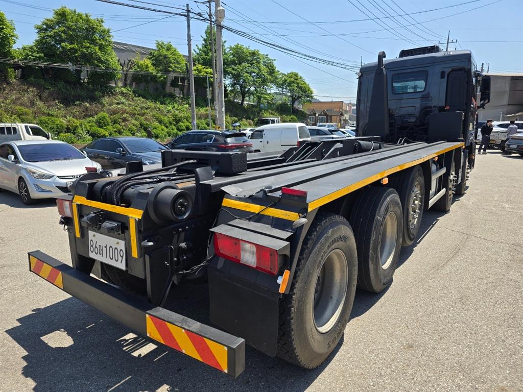 엑시언트 암롤 540 23톤 오토 리타더 앞축