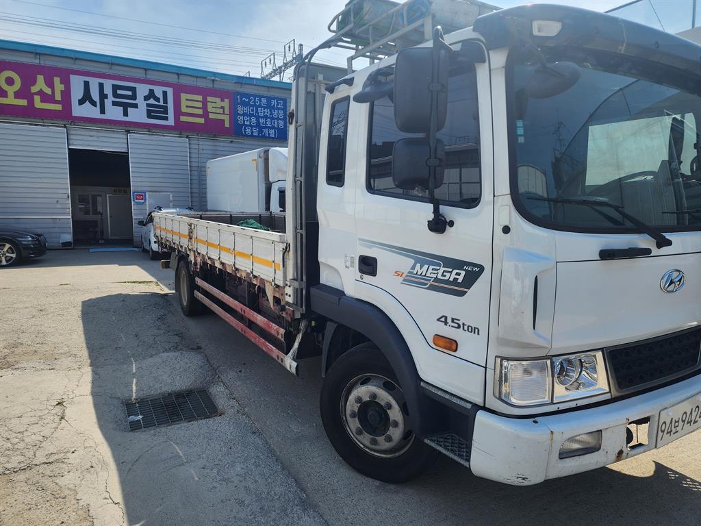 현대 메가트럭 단바리 카고 4.5톤 수동
