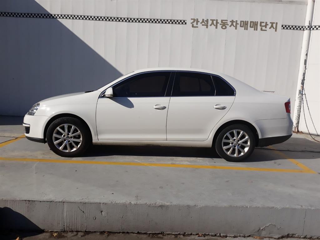 [폭스바겐] 제타 2.0 TDI 사진 3
