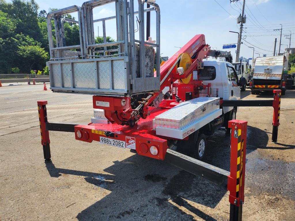 기아 고소작업차 동해기계항공 봉고3 1톤 13