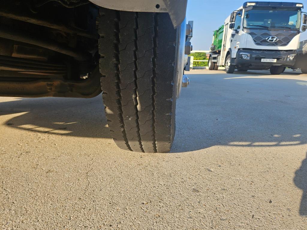 현대 마이티큐티 화물덤프 2.5톤 11