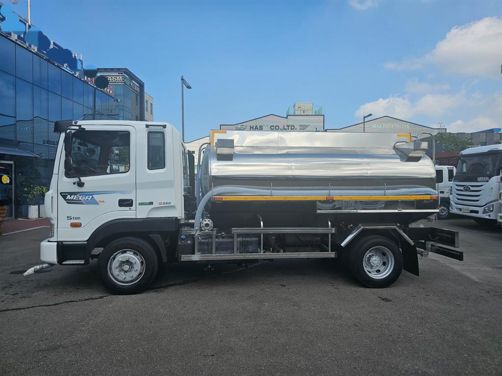 현대 살수차 메가트럭 수동 3