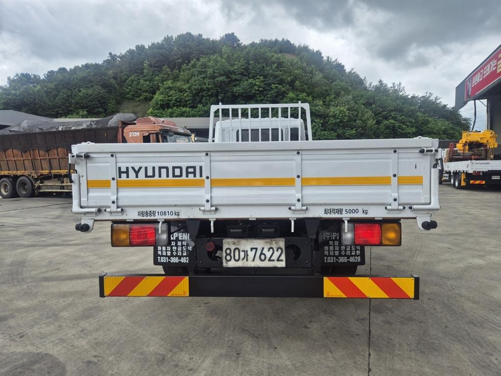 현대 메가트럭 250 카고 5톤 수동
