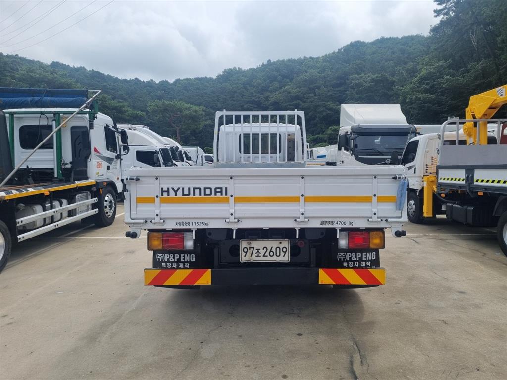 현대 메가트럭 250 카고 5톤 수동