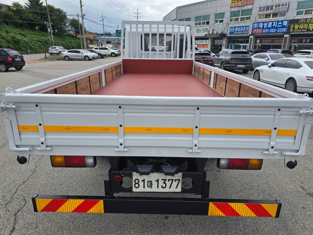 현대 메가트럭 250 단바리 카고 5톤 수동