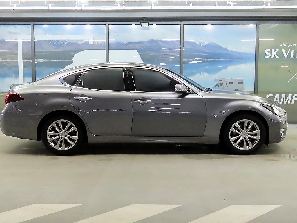 Infiniti Q70 3.7 Style 4