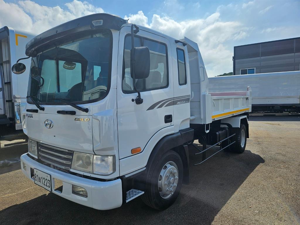 현대 메가트럭 화물덤프 5톤 2