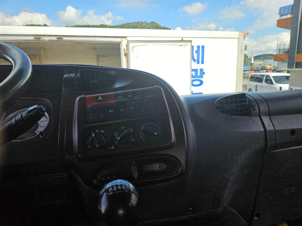 현대 메가트럭 화물덤프 5톤 11