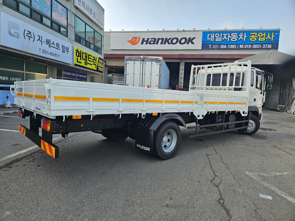 현대 메가트럭 단바리 카고 4.5톤 수동 3