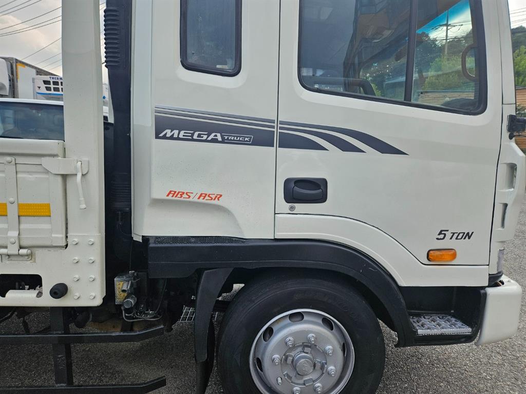 현대 메가트럭 단바리 카고 4.5톤 수동 8