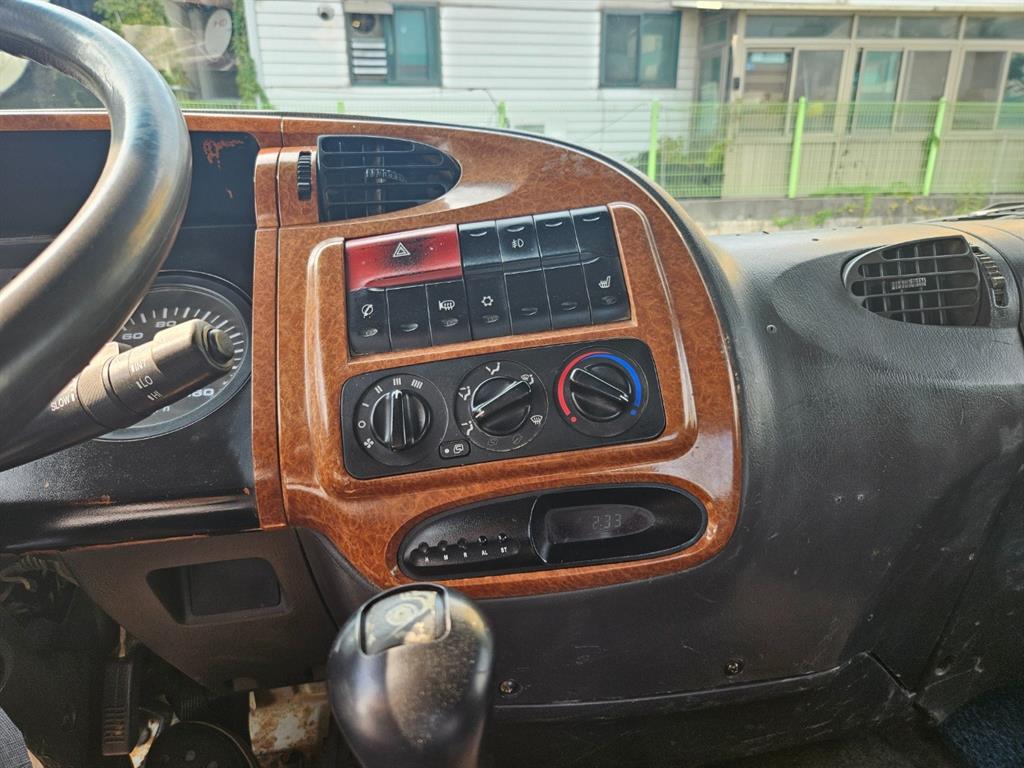 현대 메가트럭 단바리 카고 4.5톤 수동 13