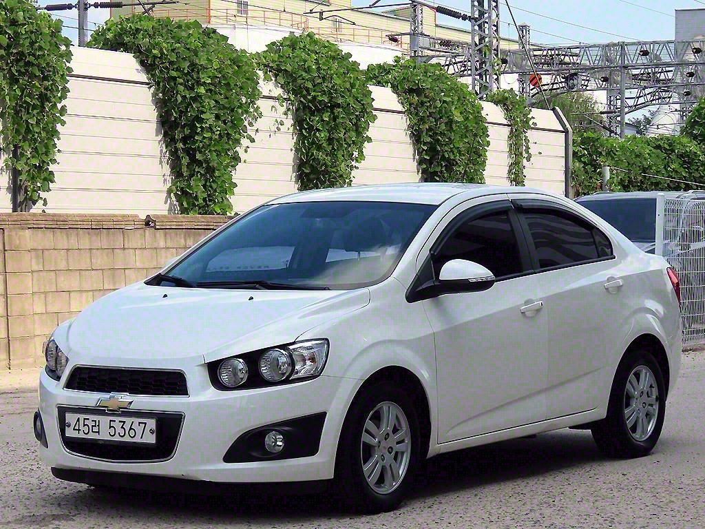 쉐보레 아베오 1.6 L 사진 2/15