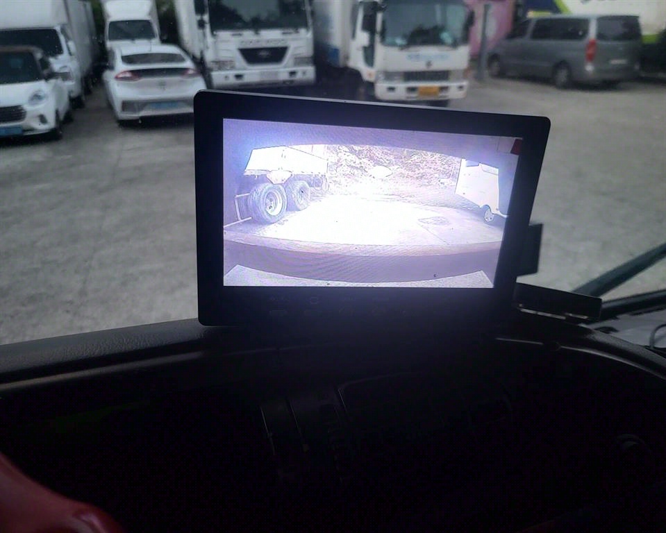 활어차 메가트럭 5톤