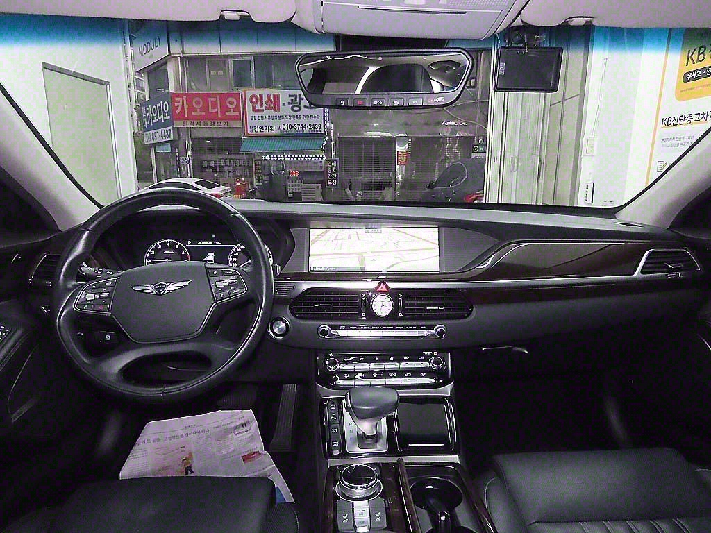 Genesis EQ900 3.8 GDI AWD Luxury 8