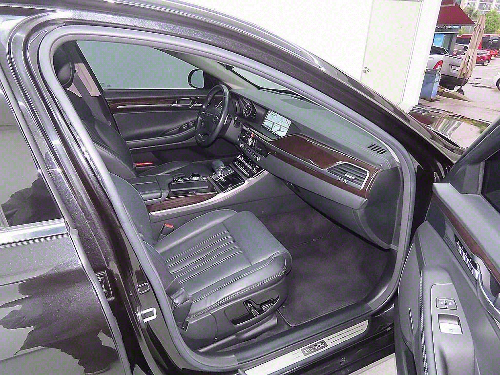 Genesis EQ900 3.8 GDI AWD Luxury 9