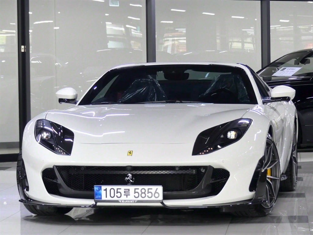 Ferrari 812 6.5 V12