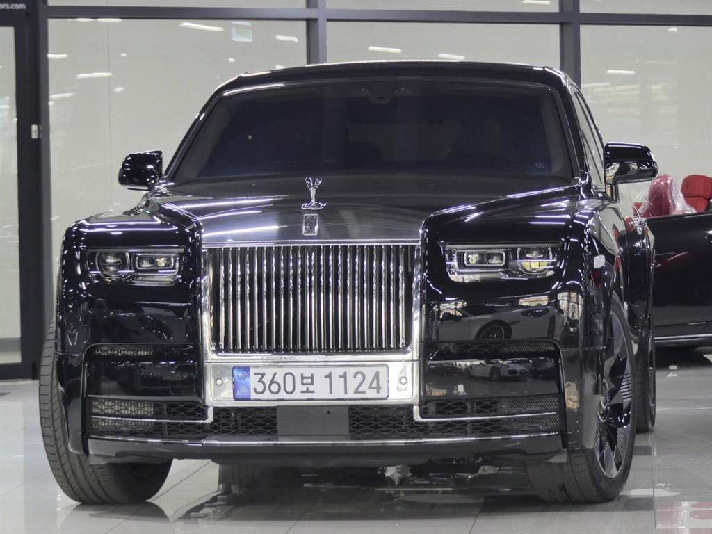 Rolls Royce Phantom 6.7 V12