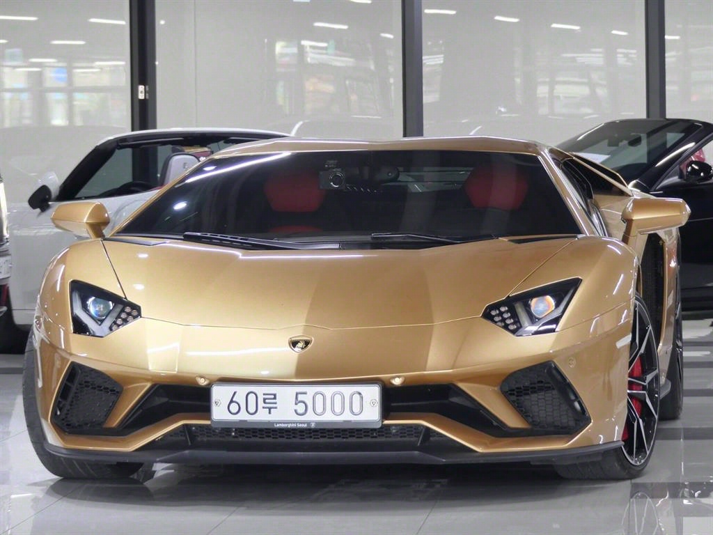 Lamborghini] Aventador S LP740-4
