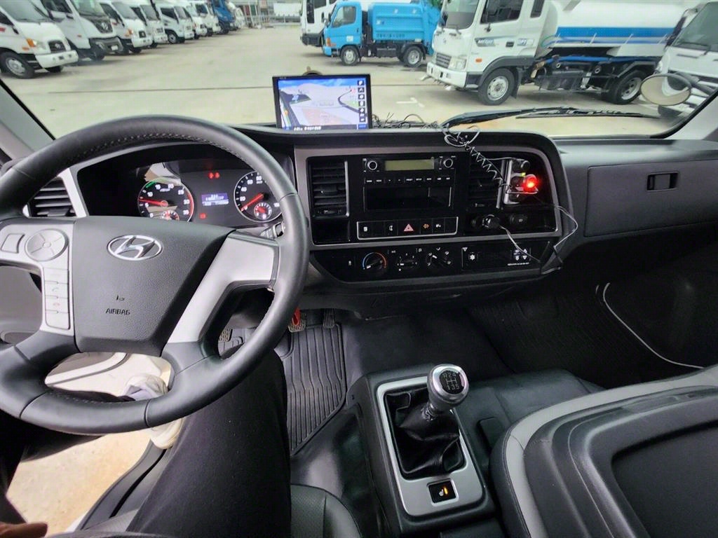 현대 올뉴마이티 2.5톤 냉동탑 15