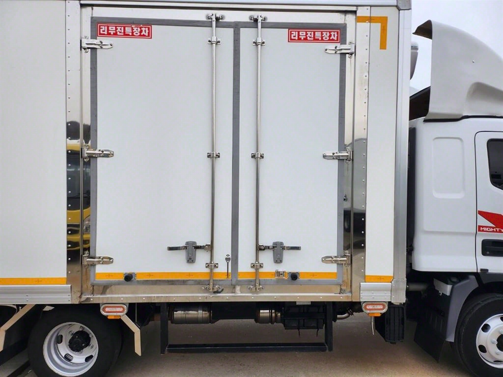 현대 올뉴마이티 2.5톤 냉동탑 10