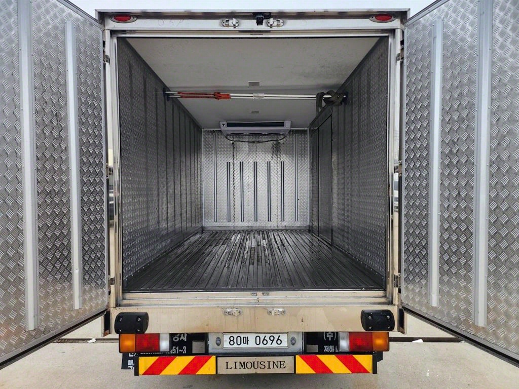 현대 올뉴마이티 2.5톤 냉동탑 6